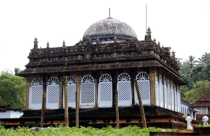 കേരളത്തിലെ  ശിയ ആരോപണങ്ങളുടെ മറുവശം